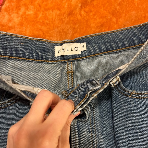 Cello Jeans | Distressed Jeans | Size 5 Cello Jeans | High Rise Dad Jean - Picture 11 of 11
